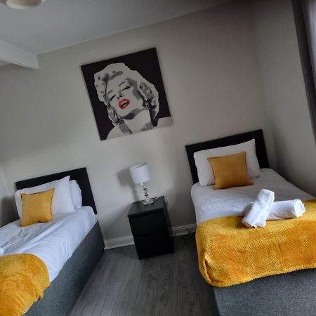 Grey Stone Studio Apartments 할리팩스 외부 사진